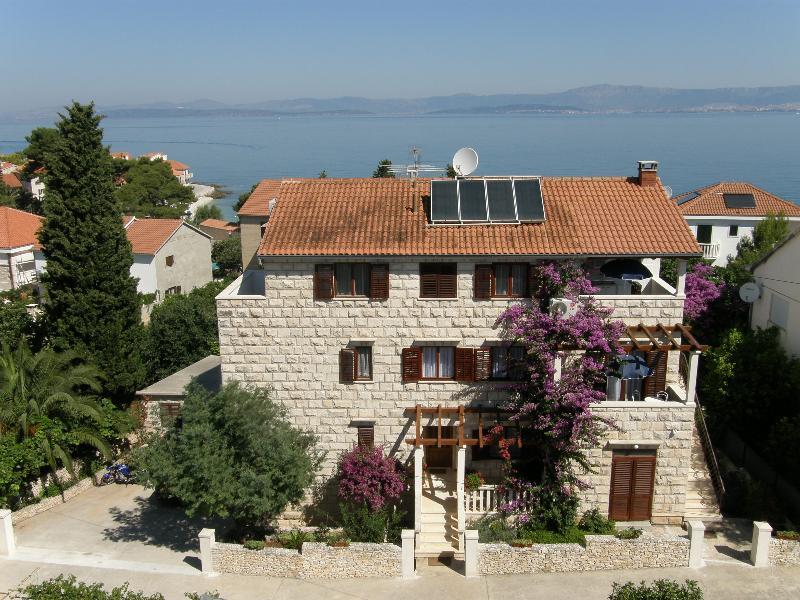 Villa Renipol Adults Only Sutivan Luaran gambar