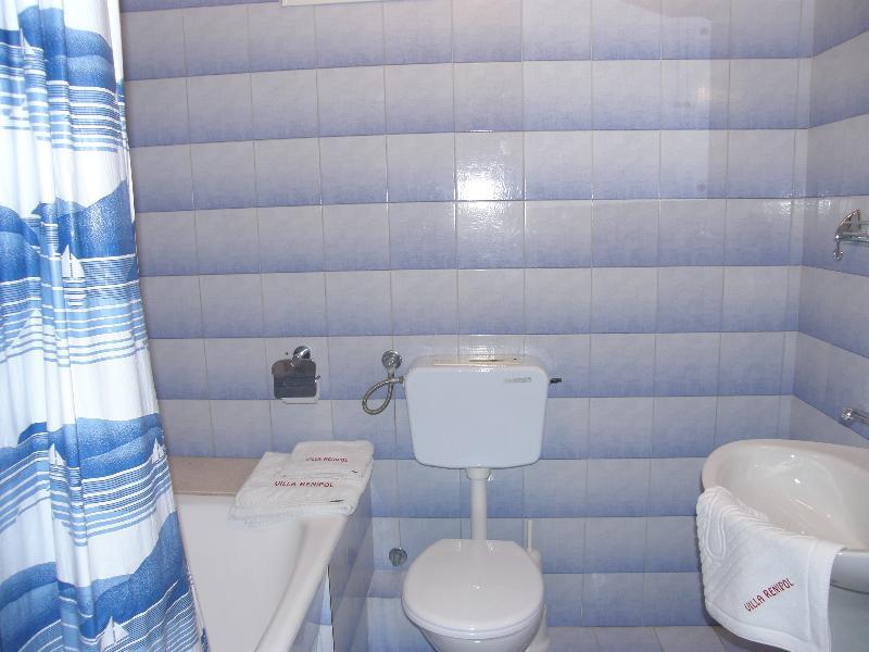 Villa Renipol Adults Only Sutivan Luaran gambar